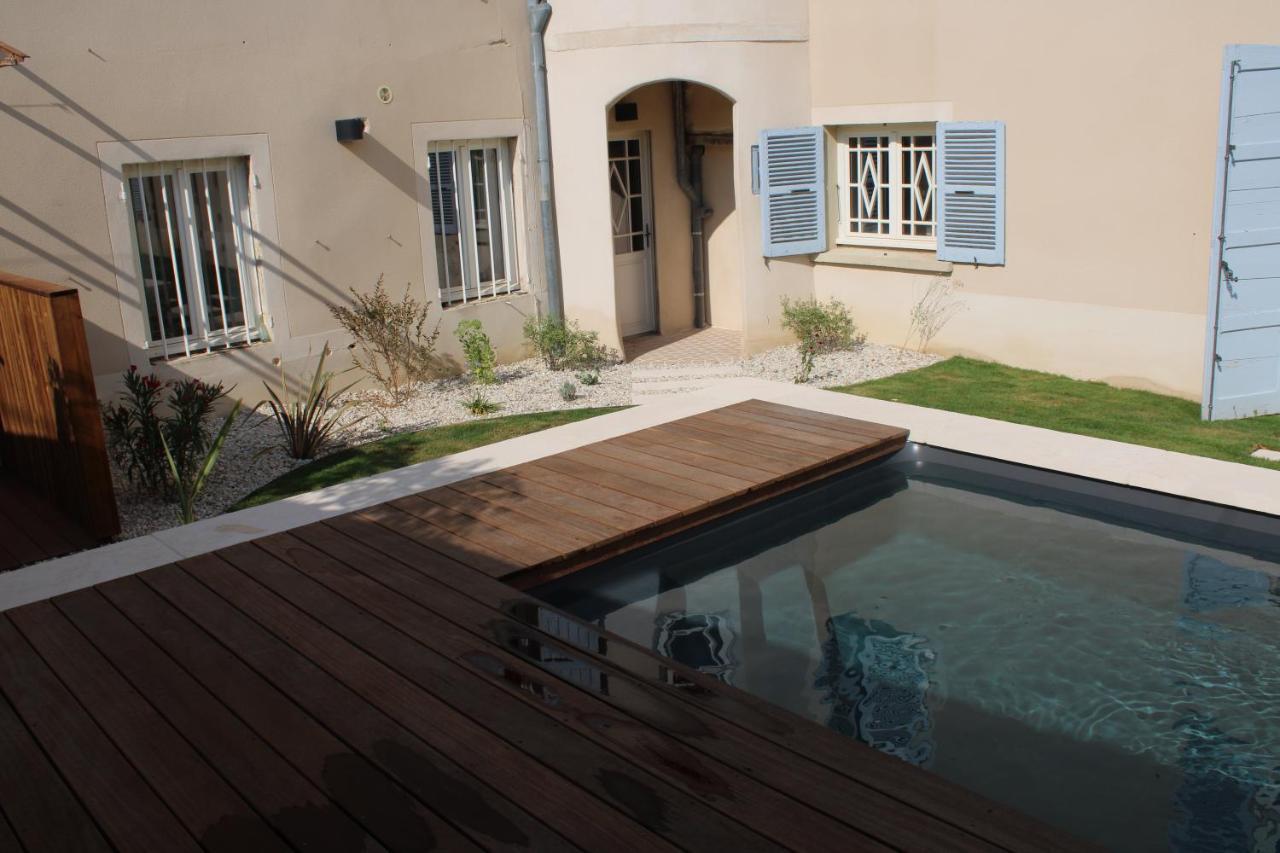 Clos Ceres Vire  Luaran gambar